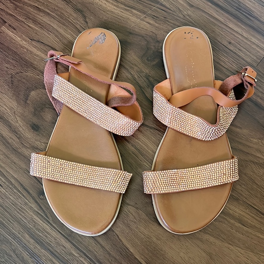 Flat sparkly sandals